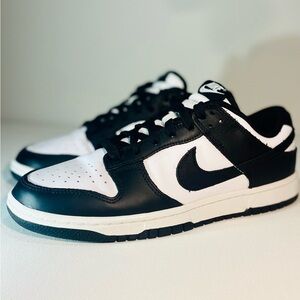 Nike Men’s Black and White Sneakers